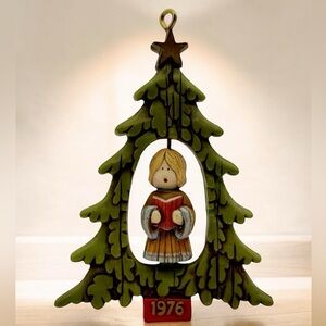 Vintage Hallmark 1976 Twirl Abouts Angel In Christmas Tree Ornament 4”
